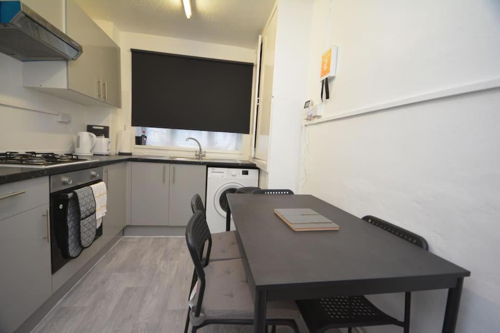 London Zone2 Classic 3 Bedroom Екстер'єр фото